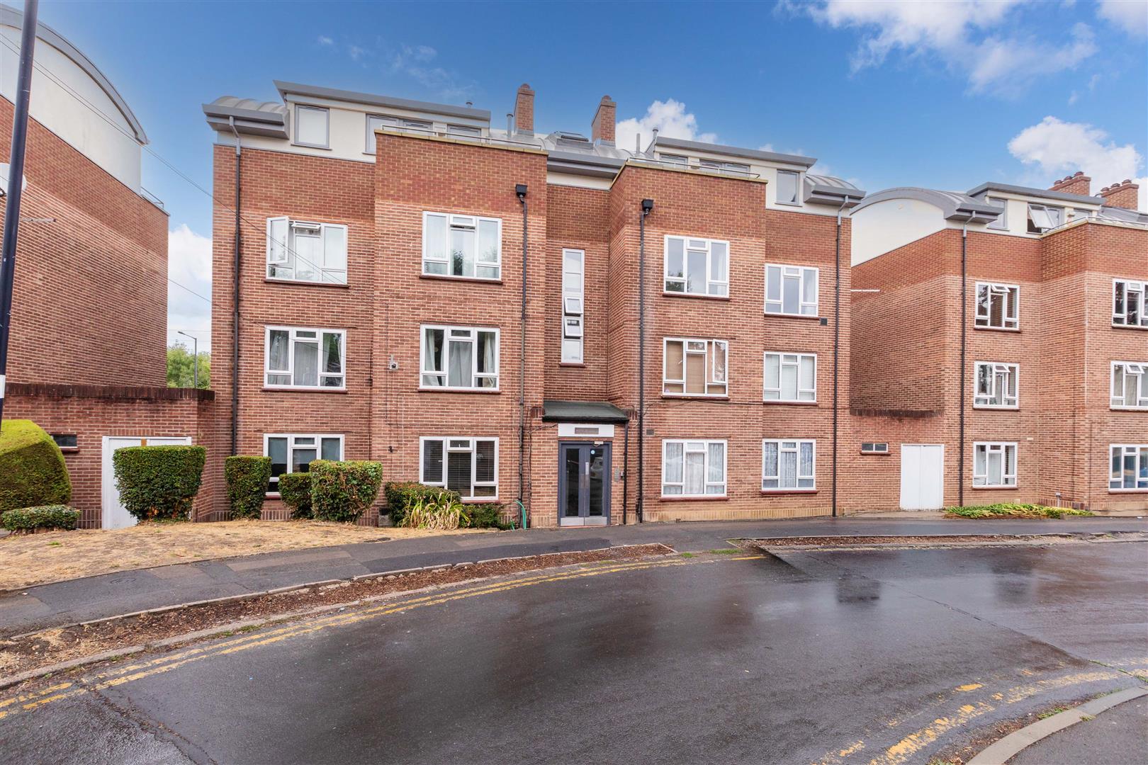 Wiltshire Lodge, Courtlands Shoppenhangers Road, Maidenhead